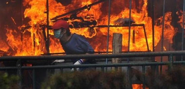Olaylarda 177 polis ve 10 gösterici yaralandı