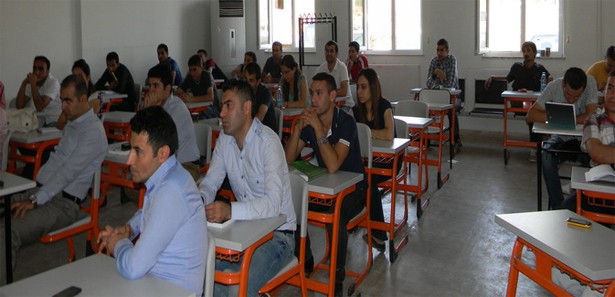 Üniversiteden aday memurlara eğitim semineri