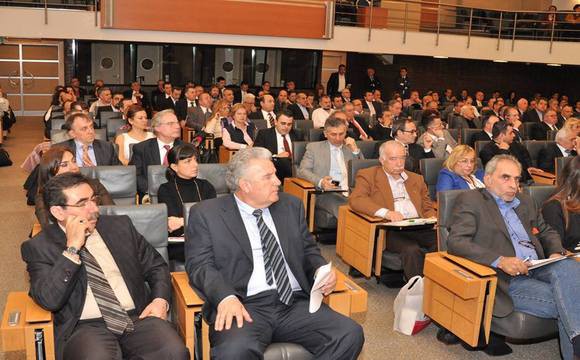 "Sigorta acenteliği meslektir. Mesleğimiz yaşayacak, sigorta acenteleri kazanacak."