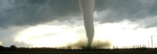 Hortum tarım alanlarına 65 bin liralık zarar verdi