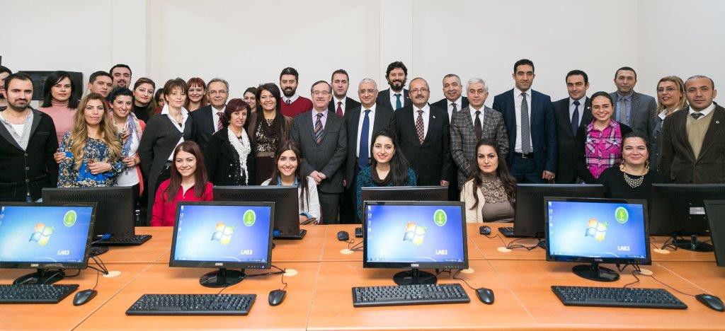 UMEM kursiyerleri, yenilenen bilişim sınıflarına kavuştu.