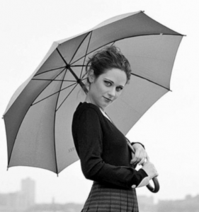 Axa: Herkes için önce kadınları koruyalım