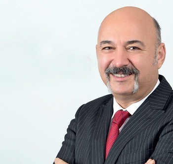 "Aksigorta attığı cesur adımlarla sektörden farklı bir yerde"