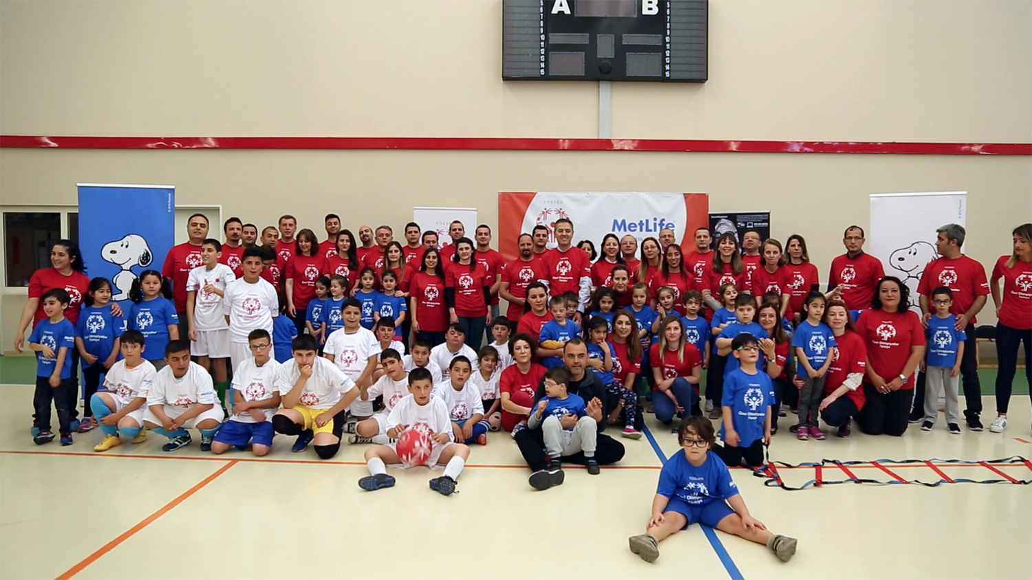 METLIFE, EMEA TOPLUM HAFTASI'NDA ÖZEL OLİMPİYATLAR ve HABITAT FOR HUMANITY ile işbirliği yapılıyor