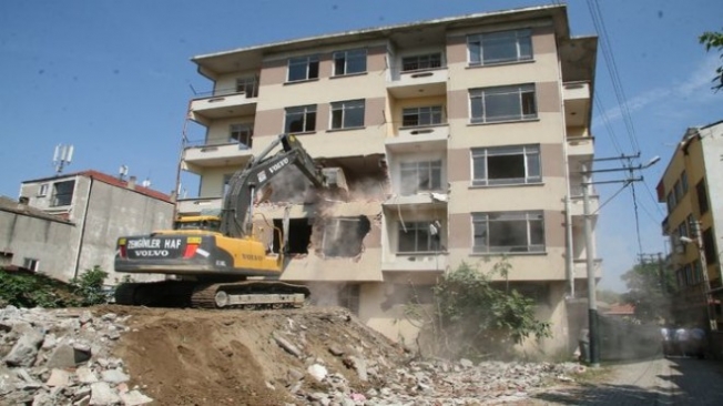 Deprem korkusu 'sigorta' yaptırmaya yetersiz .