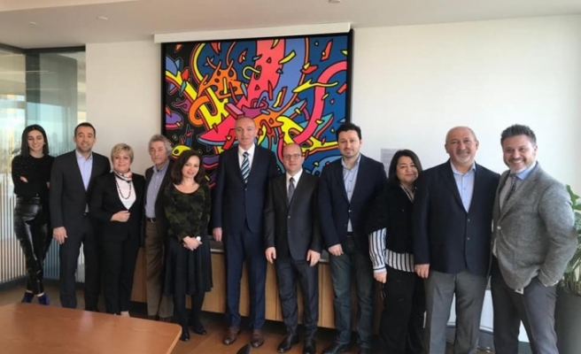 ASİAD yönetimi, Allianz Sigorta CEO'su Tolga GÜRKAN'ı ziyaret etti.