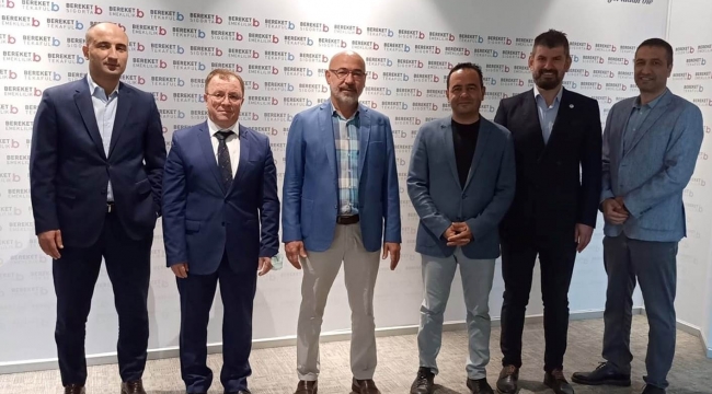 Ziyaretler devam ediyor.