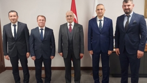 Komite Hazine Müstaşarlığını ziyaret etti.