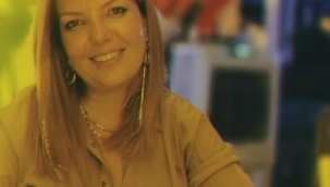 Çay , çikolatalı kurabiye ve yazılar.