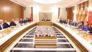 SİGORTA VE OTOMOTİV SEKTÖRÜ İSTİŞARE TOPLANTISI ATO'DA YAPILDI